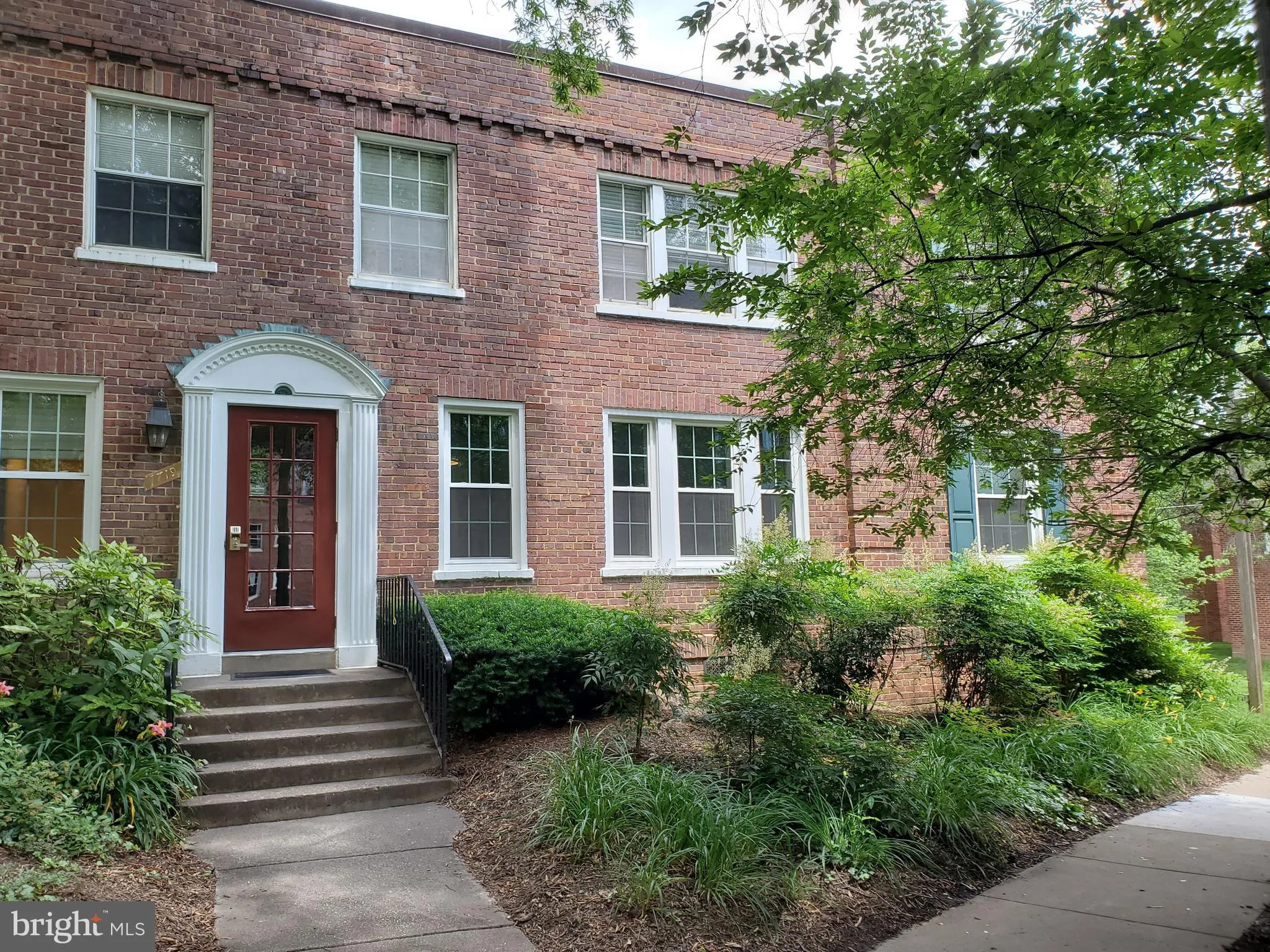 1719 TROY STREET, Arlington, VA 22201