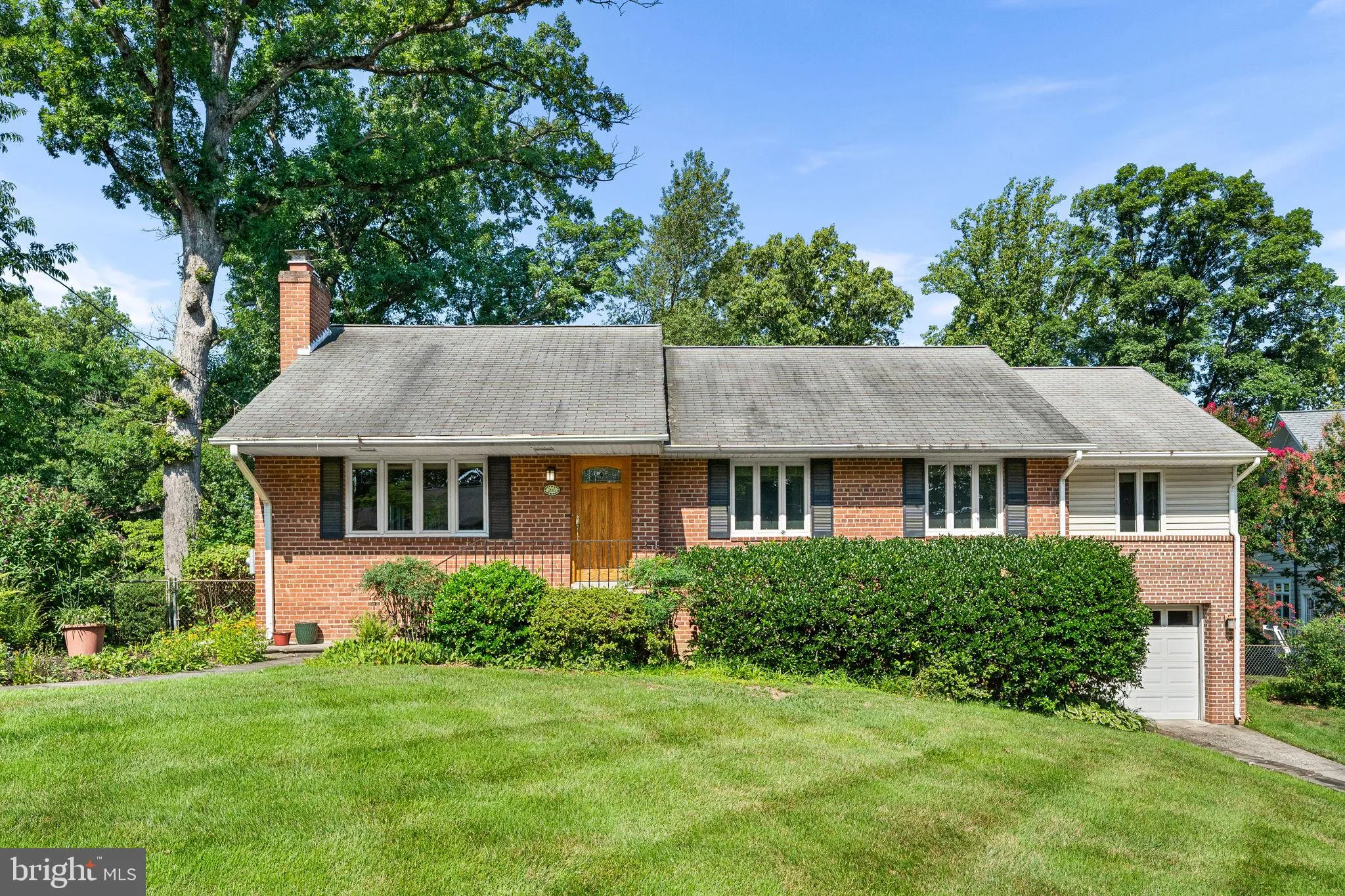 2616 UPLAND STREET, Arlington, VA 22207