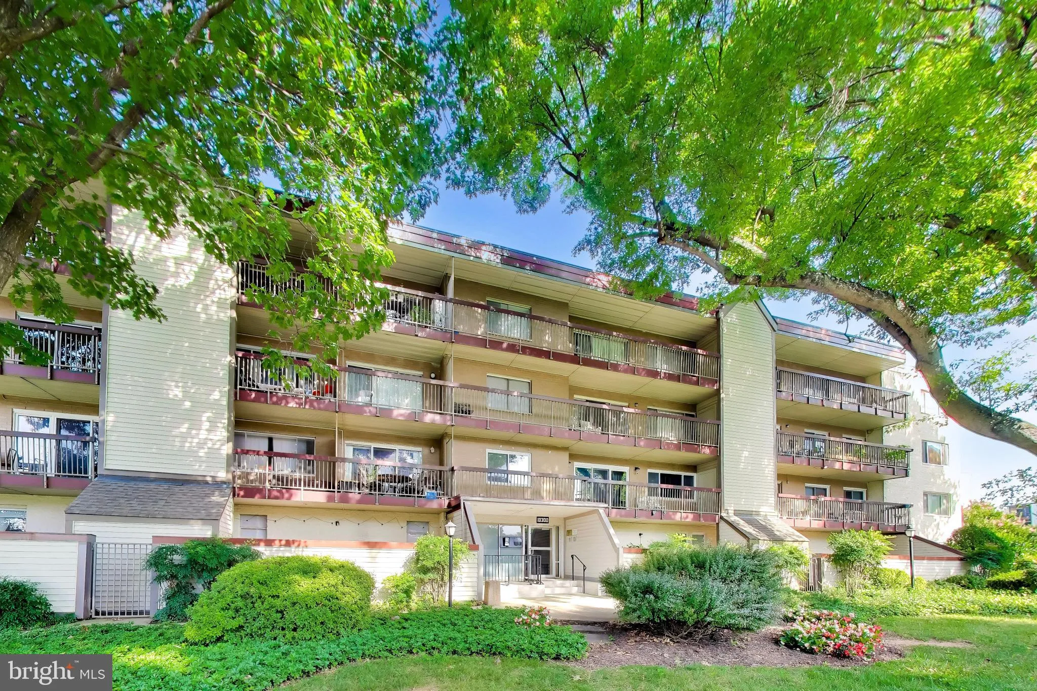 10300 WESTLAKE DRIVE, Bethesda, MD 20817