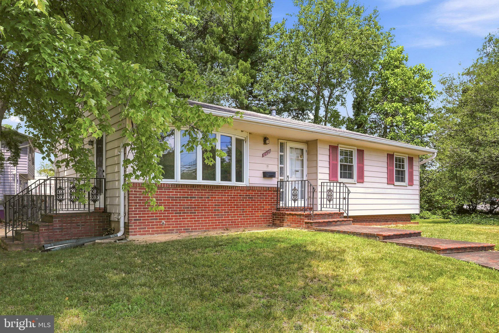 6426 DEEPFORD STREET, Springfield, VA 22150