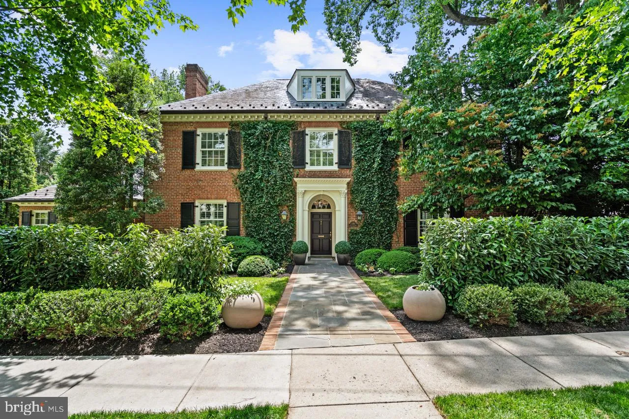 3200 WOODLAND DRIVE, Washington, DC 20008