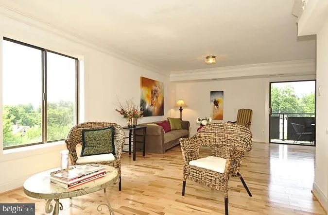 6001 ARLINGTON BOULEVARD, Falls Church, VA 22044