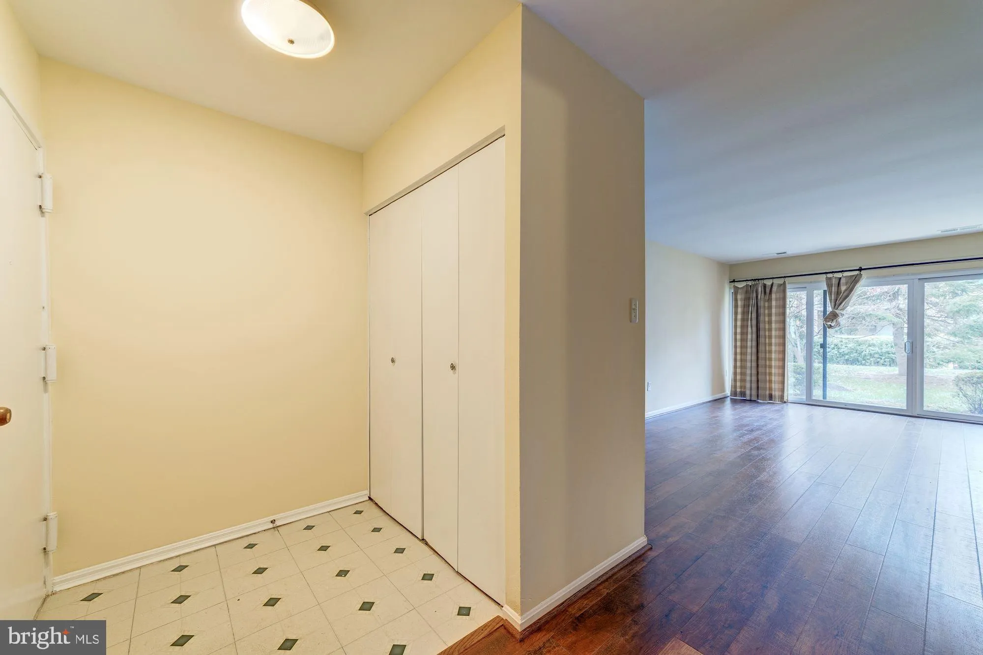 9705 KINGS CROWN COURT, Fairfax, VA 22031