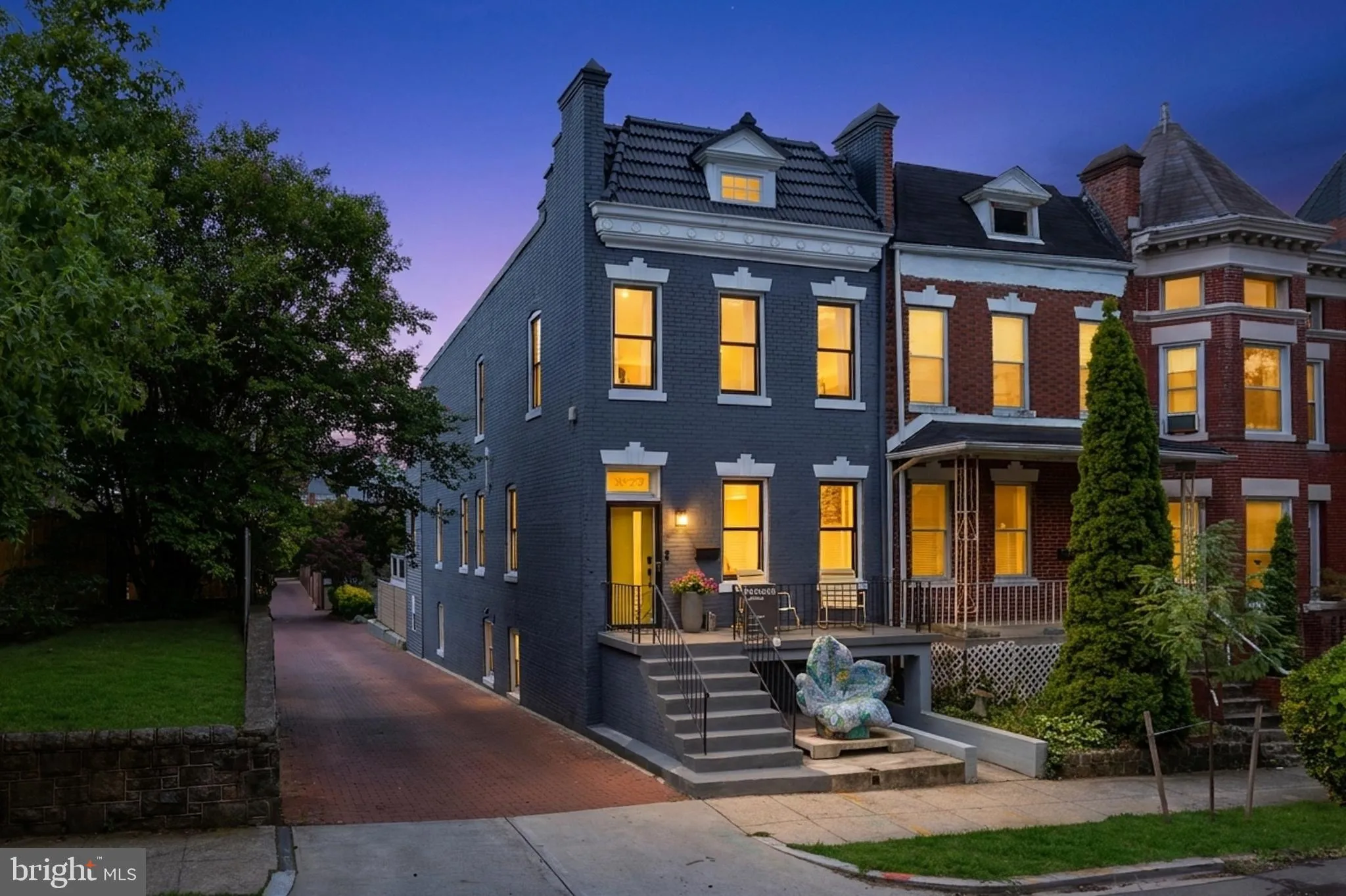 22 V STREET, Washington, DC 20001