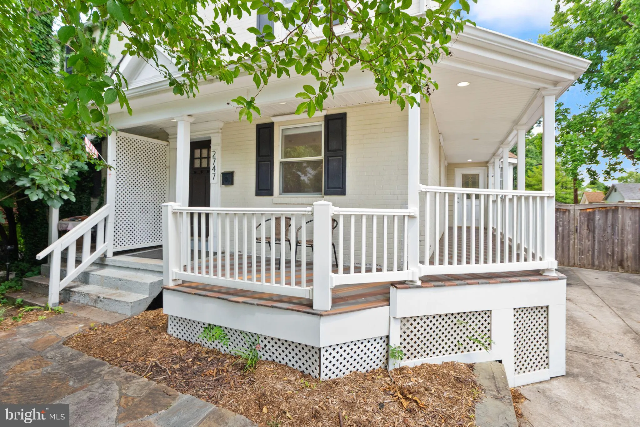 2747 UHLE STREET, Arlington, VA 22206