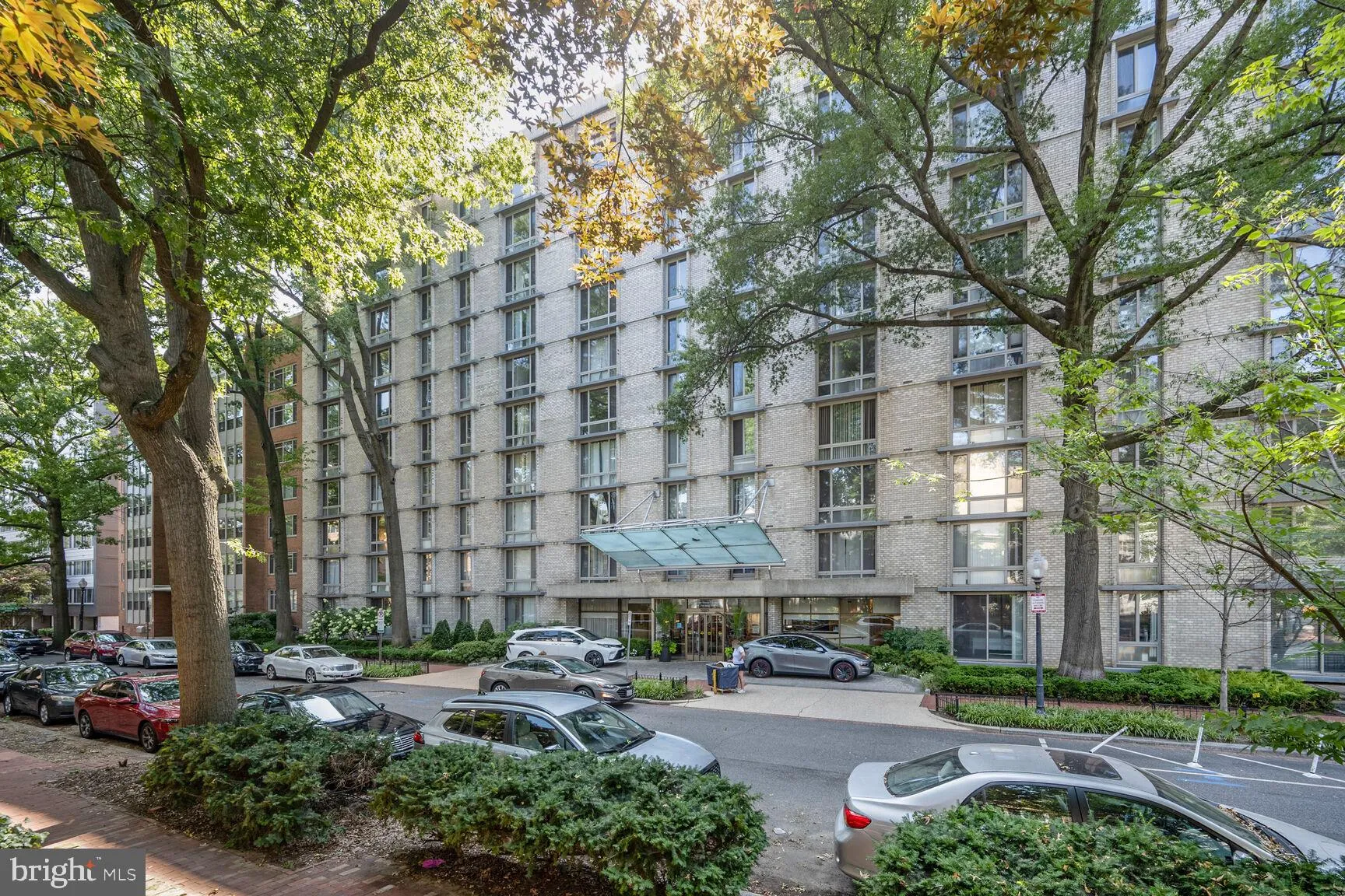 950 25TH STREET, Washington, DC 20037