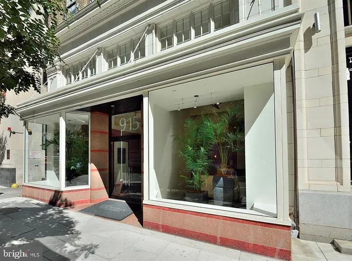 915 E STREET, Washington, DC 20004