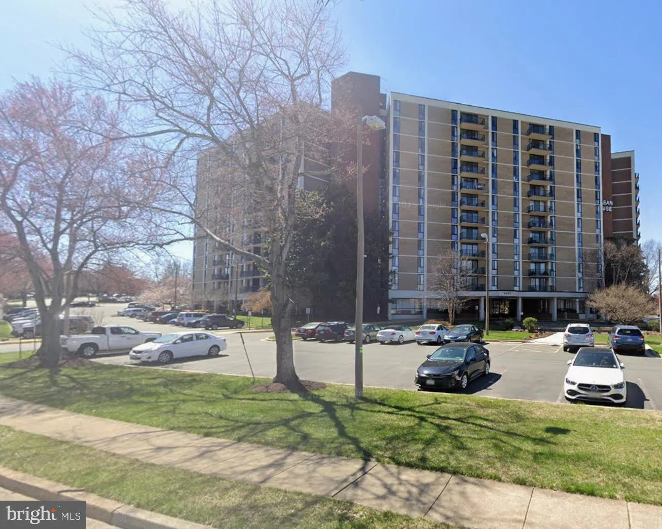 6800 FLEETWOOD ROAD, Mclean, VA 22101