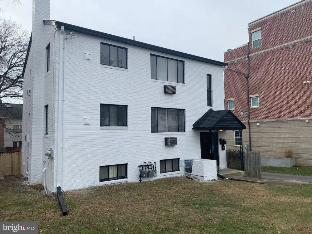 4206 WASHINGTON BOULEVARD, Arlington, VA 22201
