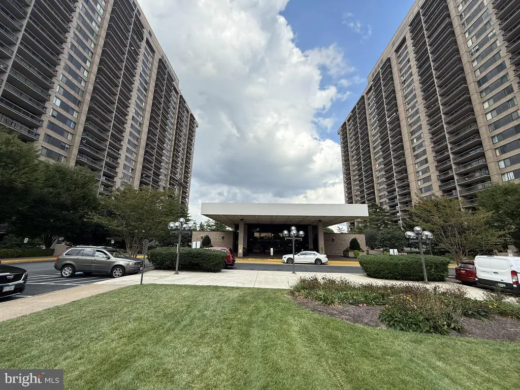 3705 GEORGE MASON DRIVE, Falls Church, VA 22041