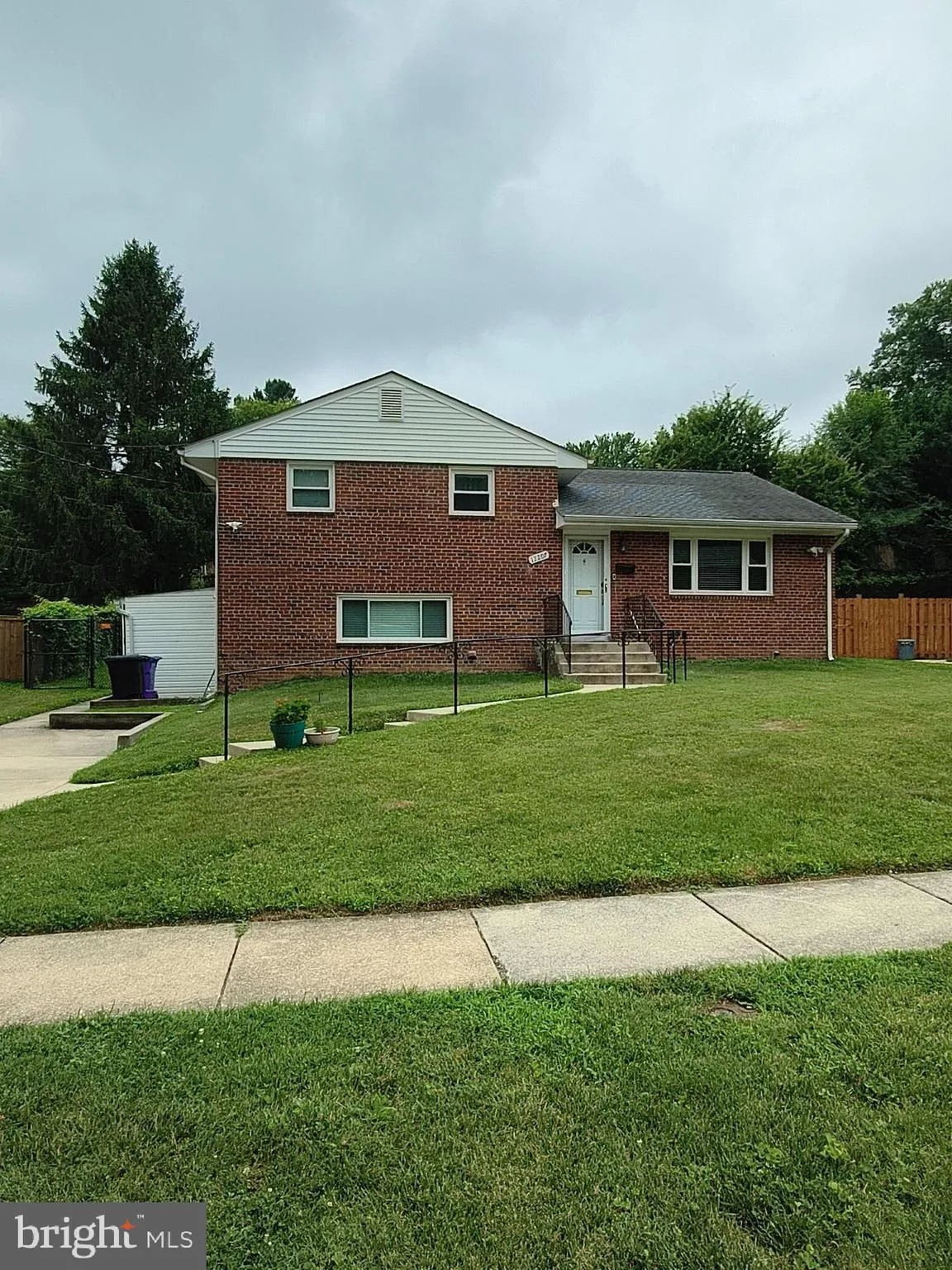 12207 HUNTERS LANE, Rockville, MD 20852