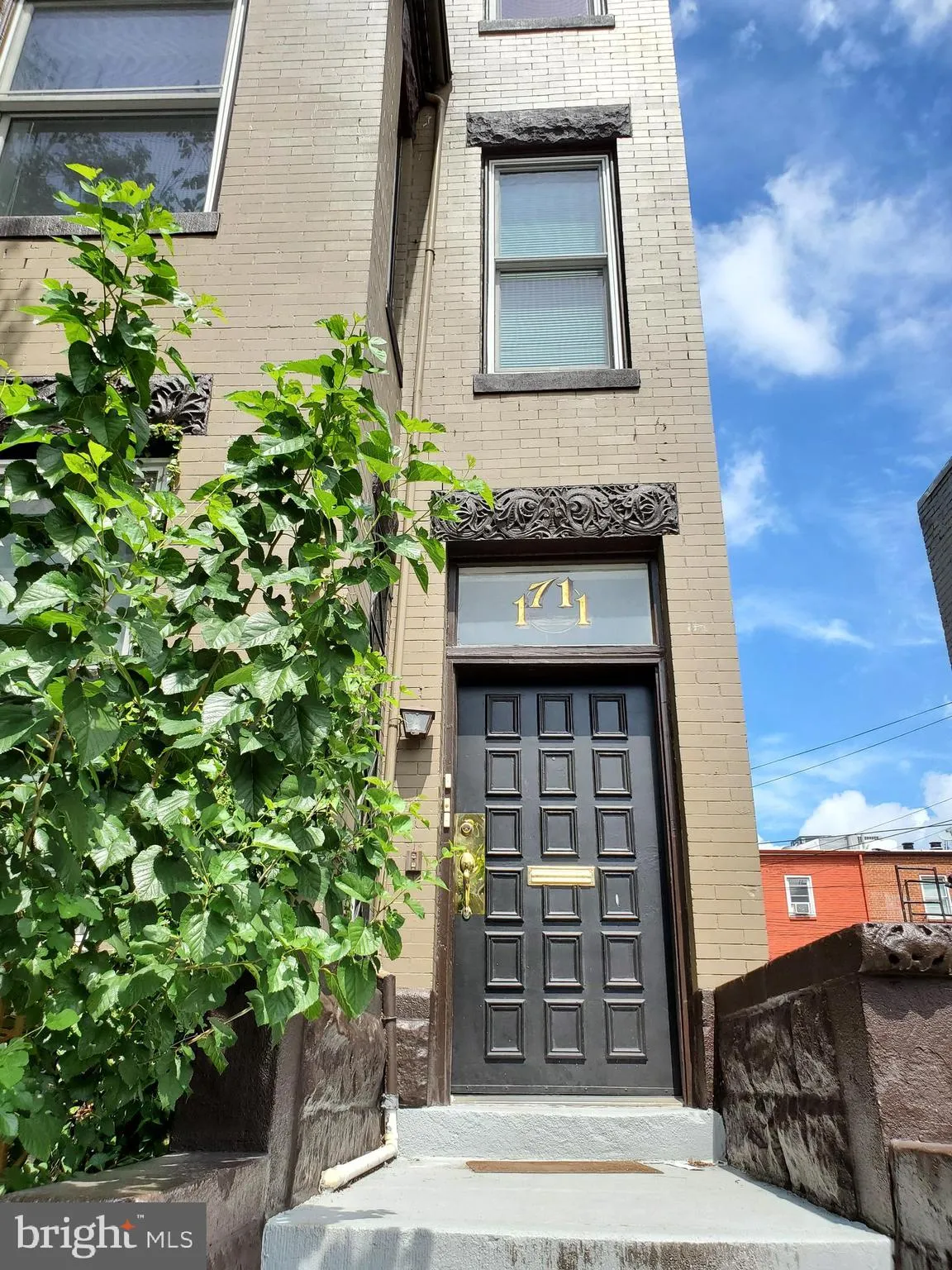 1711 U STREET, Washington, DC 20009