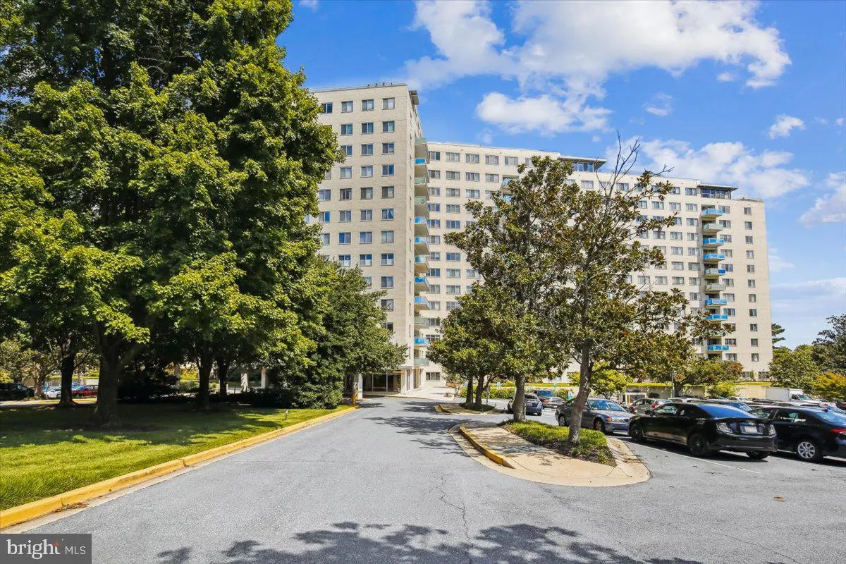 10201 GROSVENOR PLACE, Rockville, MD 20852