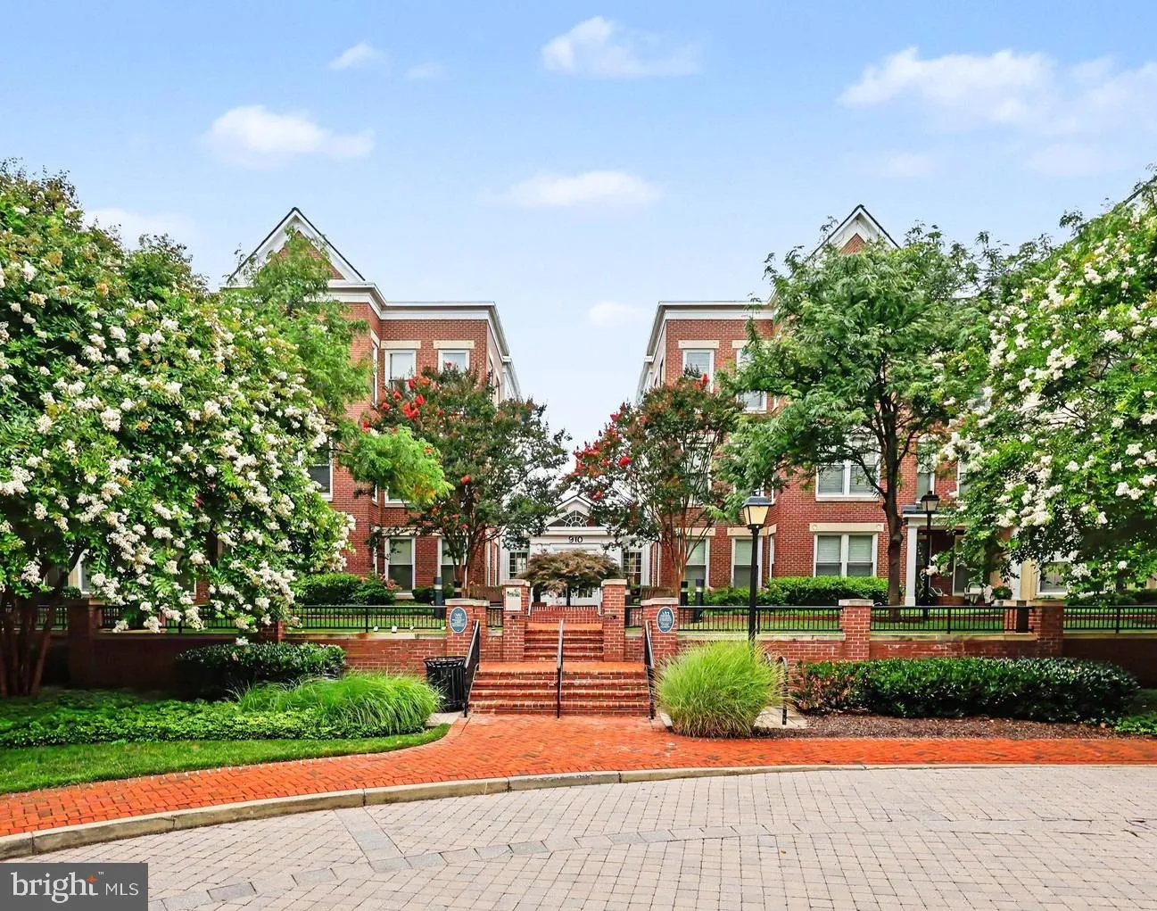 910 POWHATAN STREET, Alexandria, VA 22314