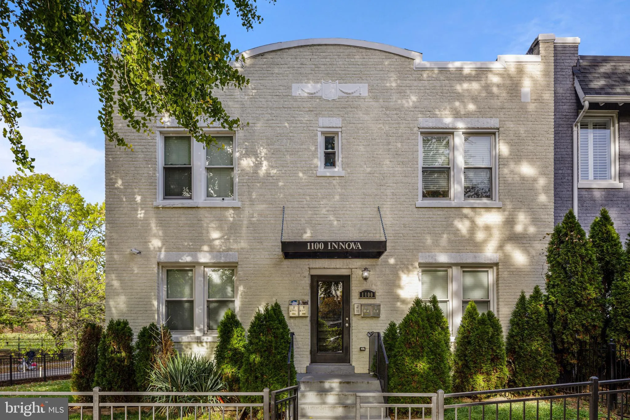 1100 HOLBROOK TERRACE, Washington, DC 20002