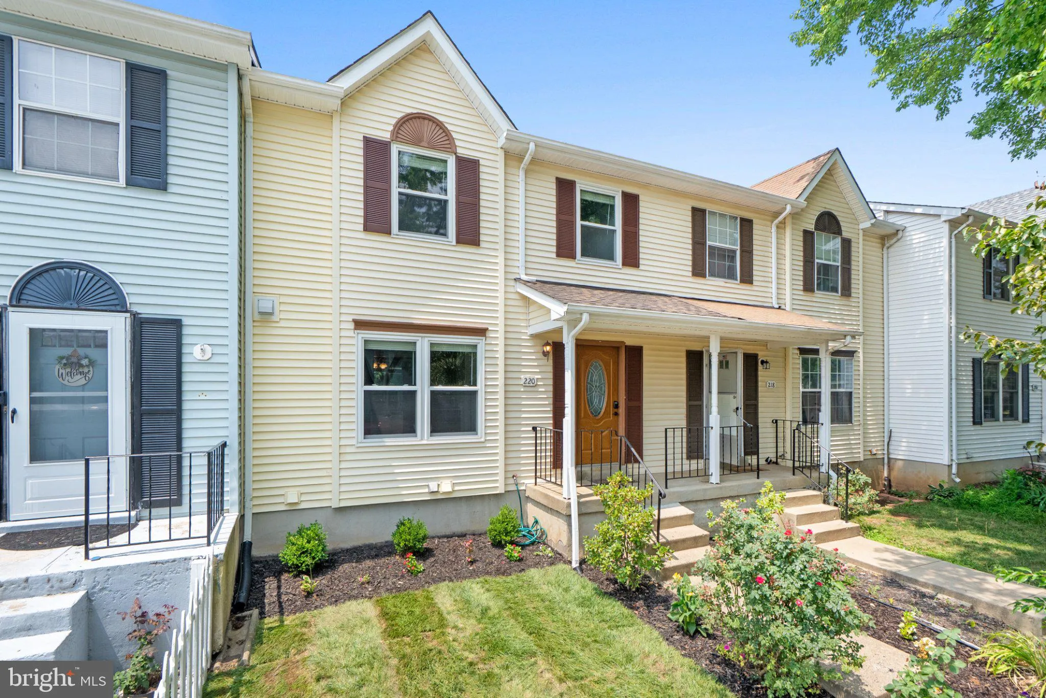 220 MEADOWS LANE, Leesburg, VA 20176