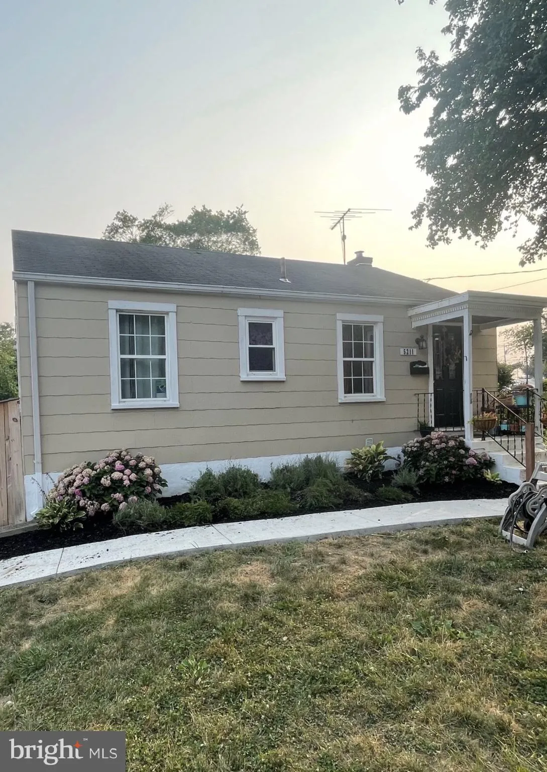 5211 EDGEWOOD ROAD, College Park, MD 20740