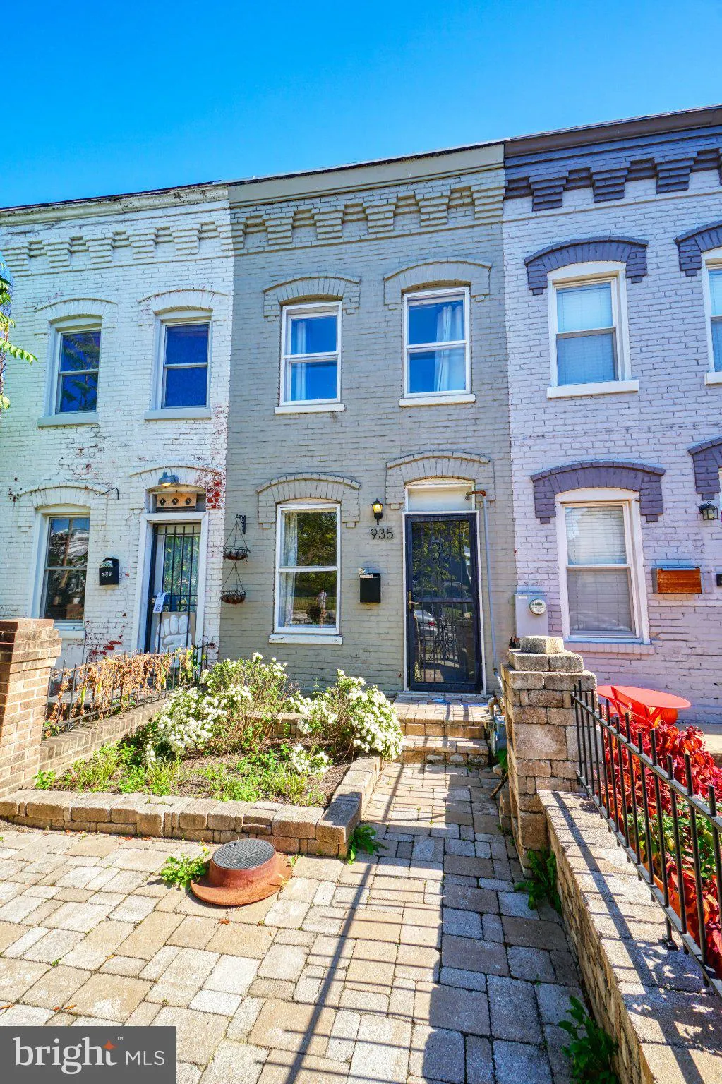 935 8TH STREET, Washington, DC 20002