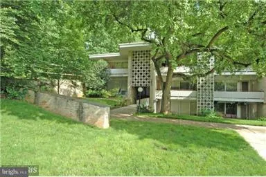 7537 SPRING LAKE DRIVE, Bethesda, MD 20817