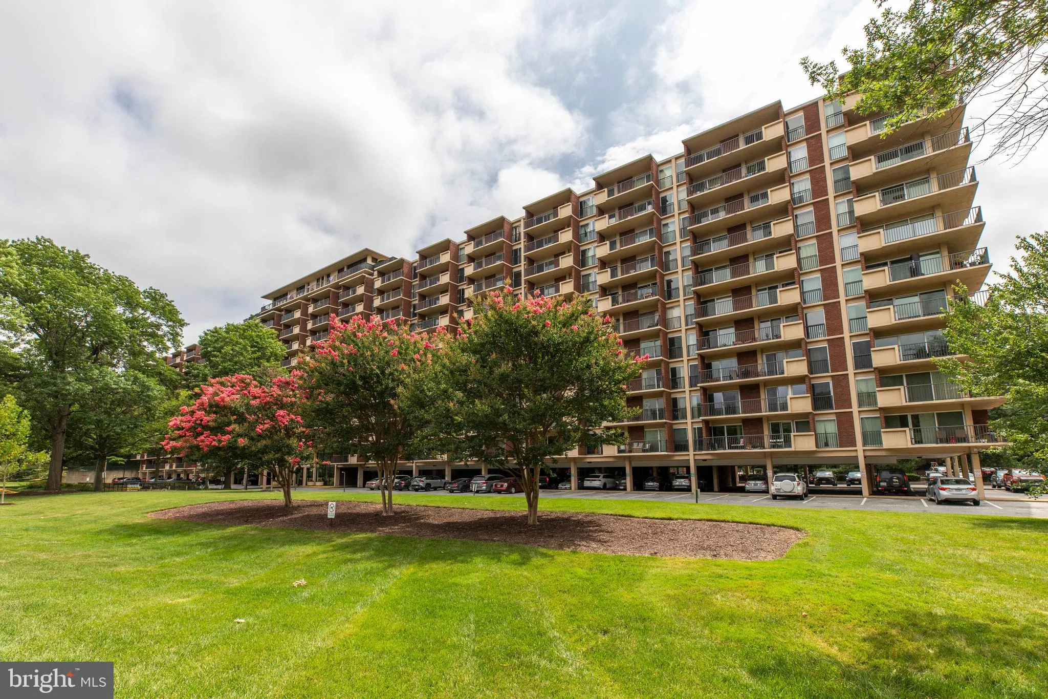 1300 ARMY NAVY DRIVE, Arlington, VA 22202