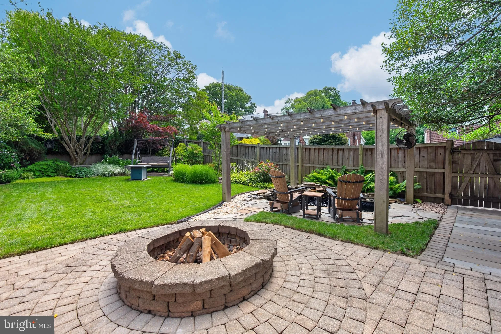 9701 LAWNDALE DRIVE, Silver Spring, MD 20901