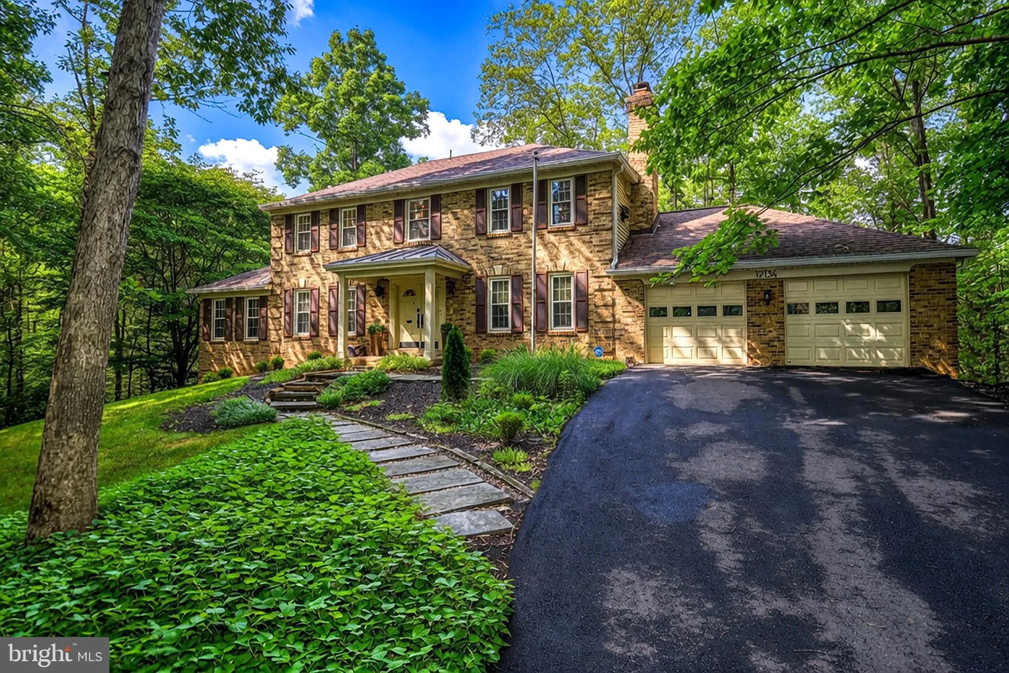 12134 HOLLY KNOLL CIRCLE, Great Falls, VA 22066