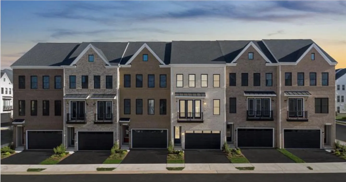 42123 PICASSO SQUARE, Ashburn, VA 20148