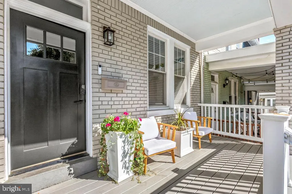 318 TODD PLACE, Washington, DC 20002