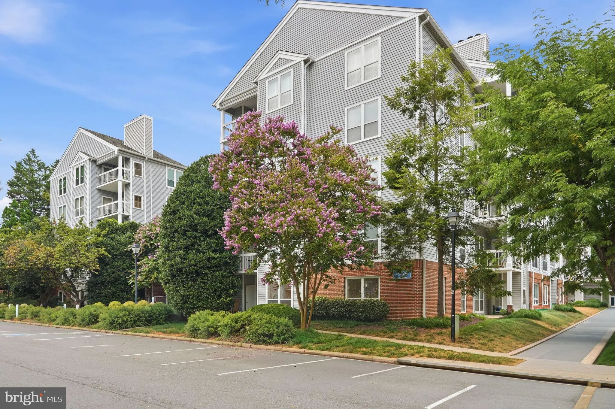 3176 SUMMIT SQUARE DRIVE, Oakton, VA 22124