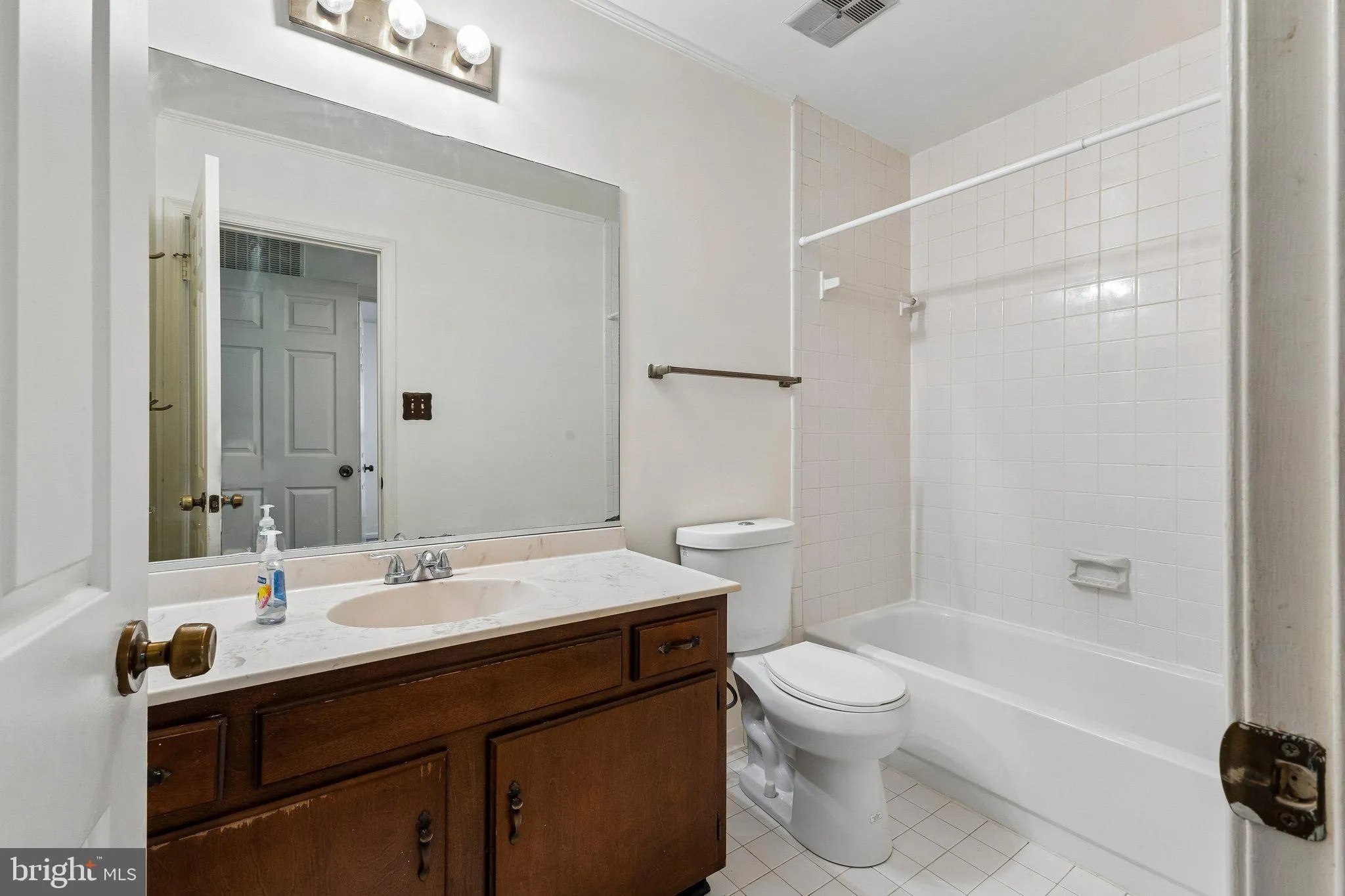 2005 ALABASTER DRIVE, Silver Spring, MD 20904