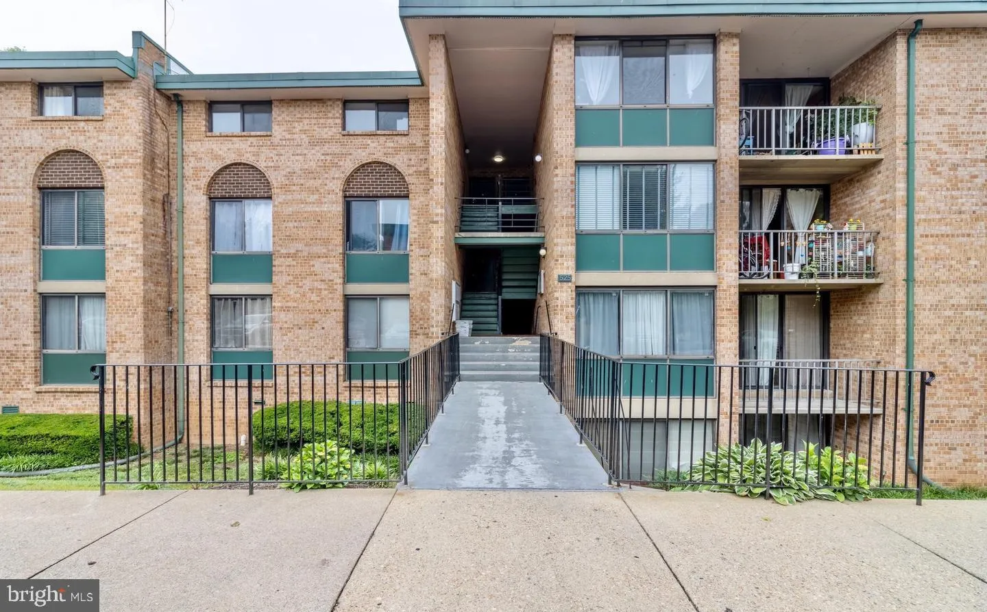 525 ARMISTEAD STREET, Alexandria, VA 22312