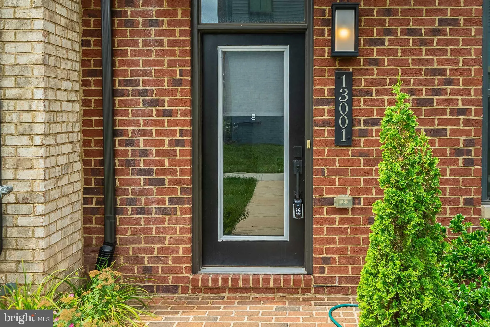 13001 HATTONTOWN SQUARE, Herndon, VA 20171