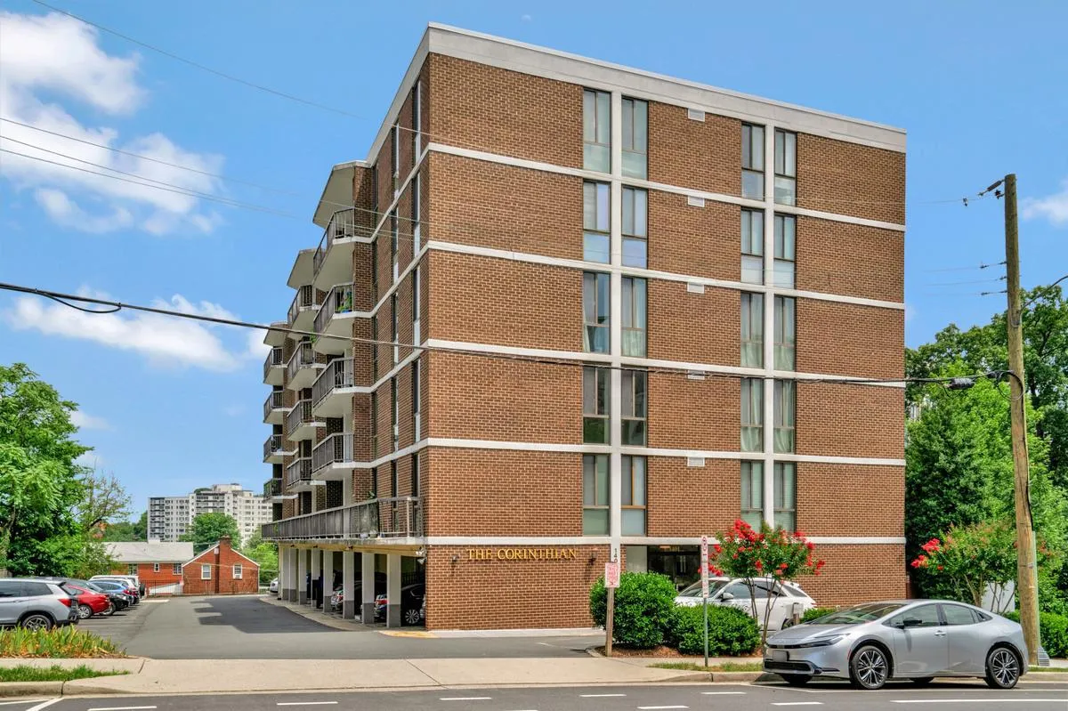 1401 RHODES STREET, Arlington, VA 22209
