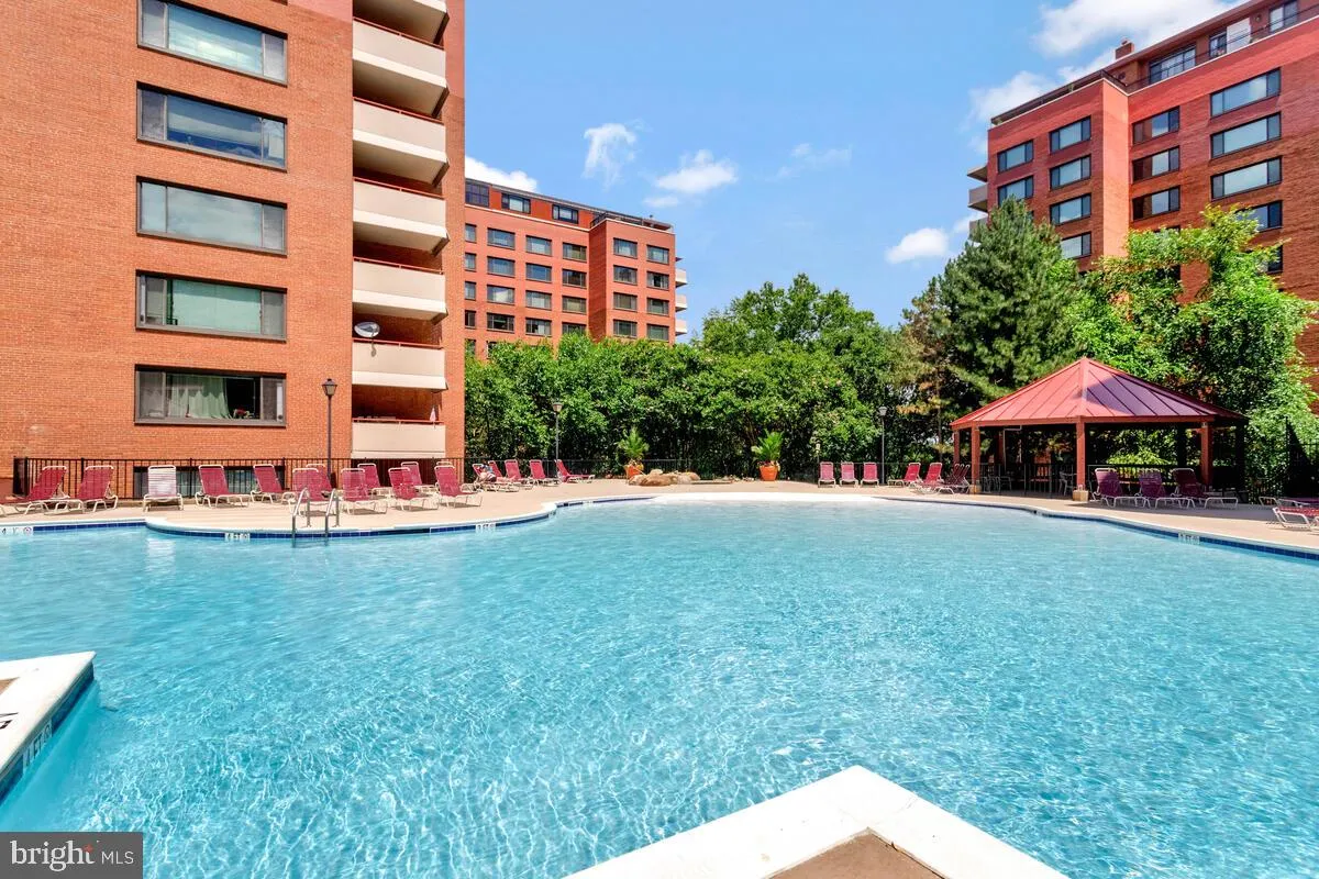 1121 ARLINGTON BOULEVARD, Arlington, VA 22209