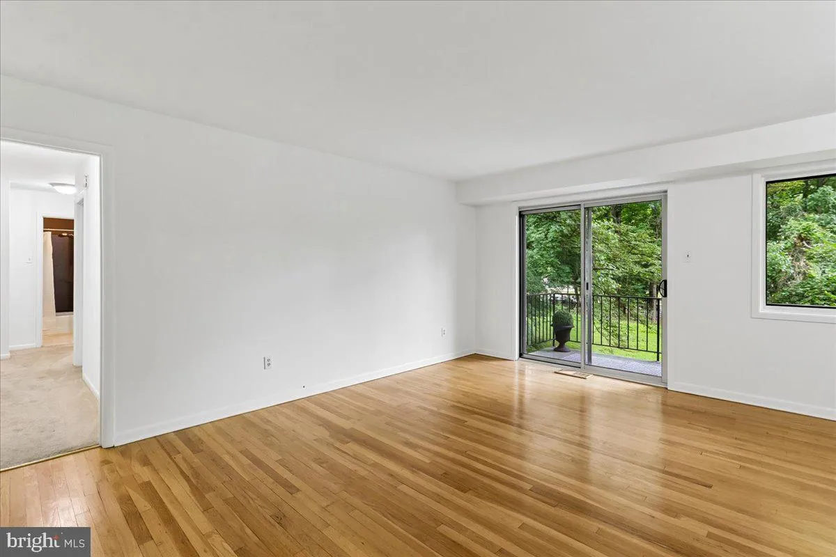 10518 WEYMOUTH STREET, Bethesda, MD 20814