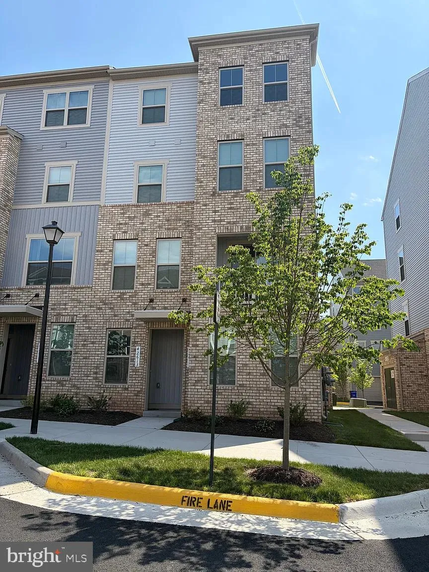 42613 PITLOCHRY TERRACE, Sterling, VA 20166
