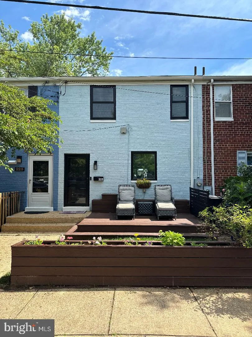 223 BURGESS AVENUE, Alexandria, VA 22305