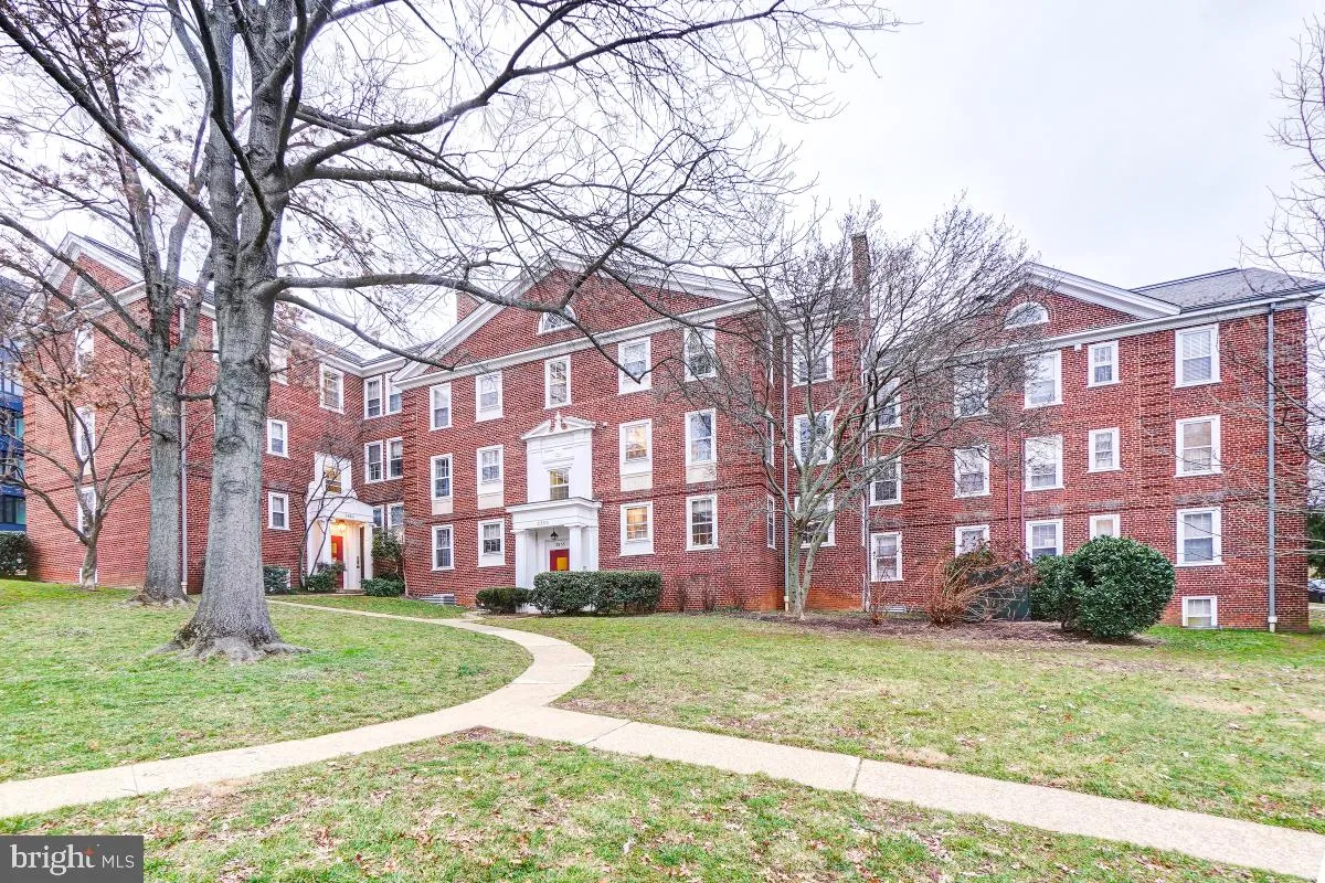 3855 RODMAN STREET, Washington, DC 20016
