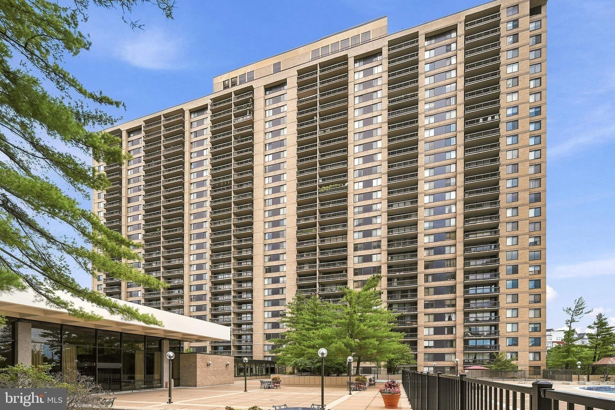 3701 GEORGE MASON DRIVE, Falls Church, VA 22041