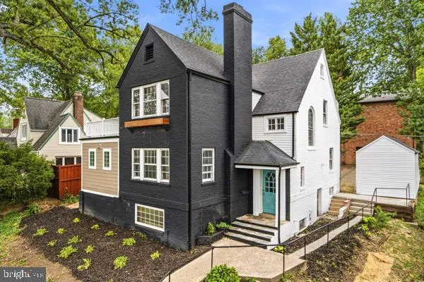 1006 26TH STREET, Arlington, VA 22202