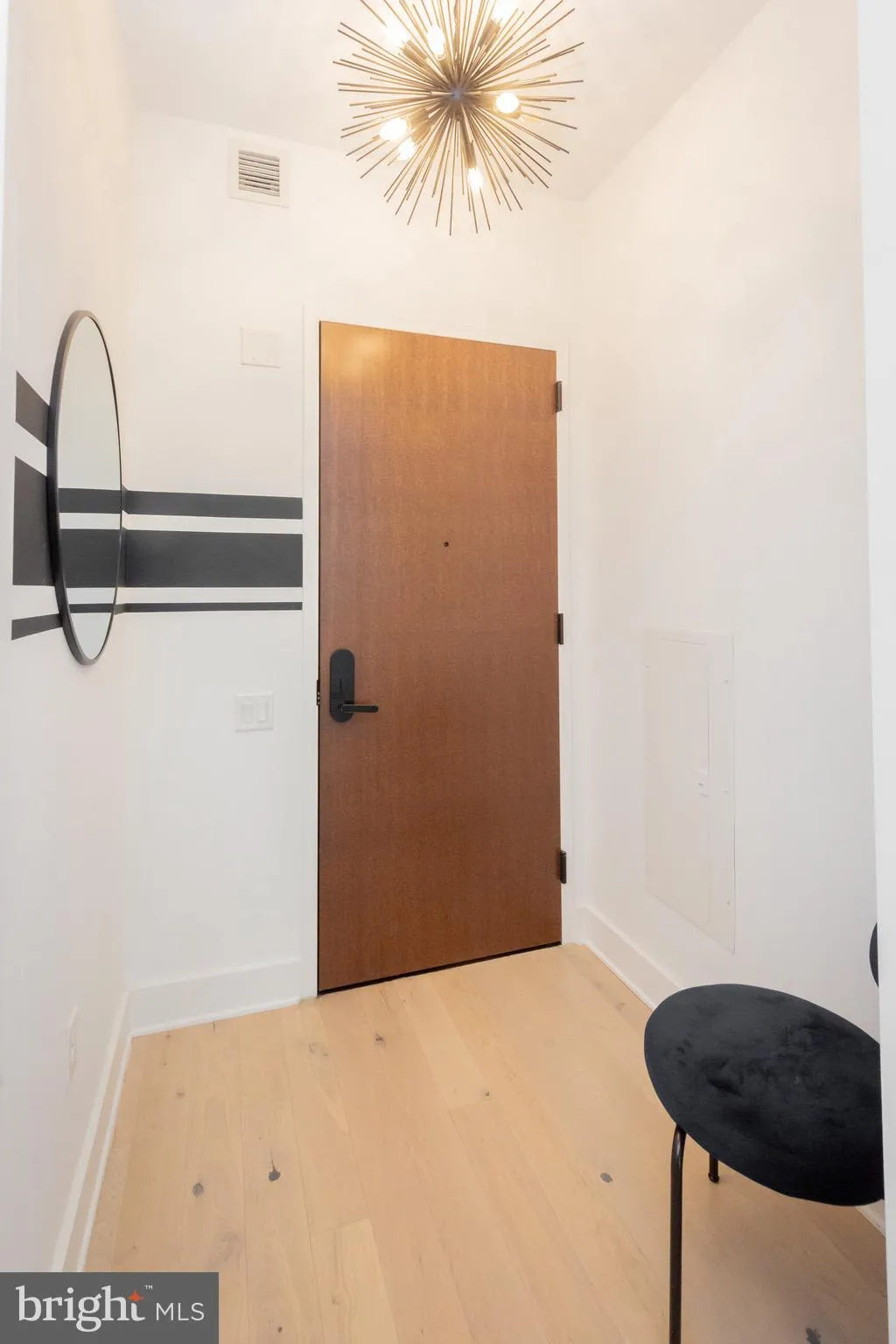 1211 VAN STREET, Washington, DC 20003