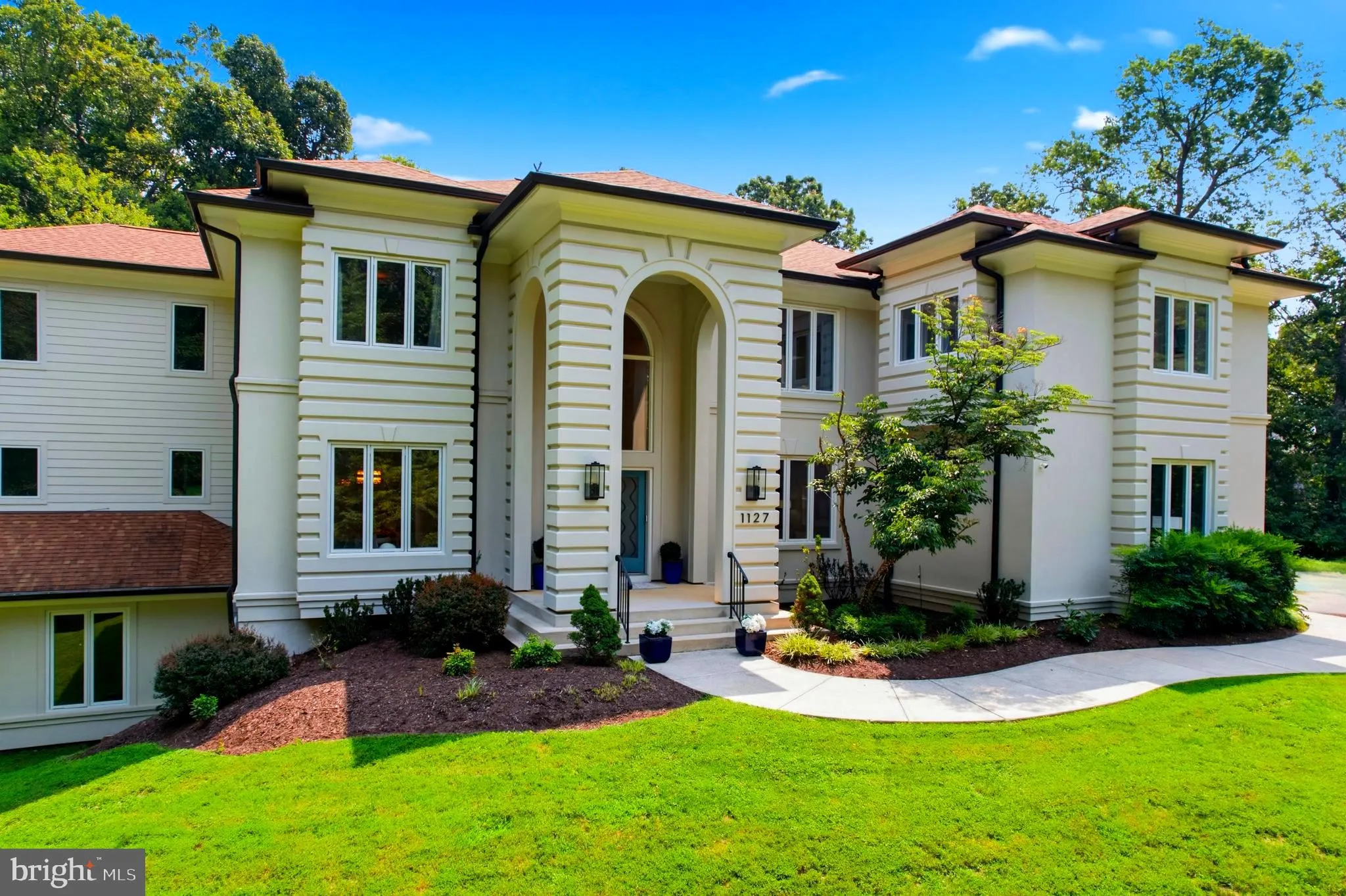 1127 WALKER ROAD, Great Falls, VA 22066