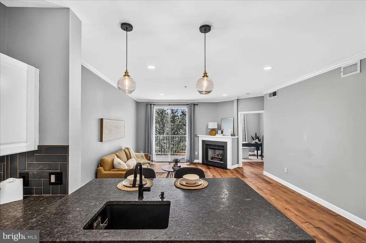 1625 INTERNATIONAL DRIVE, Mclean, VA 22102