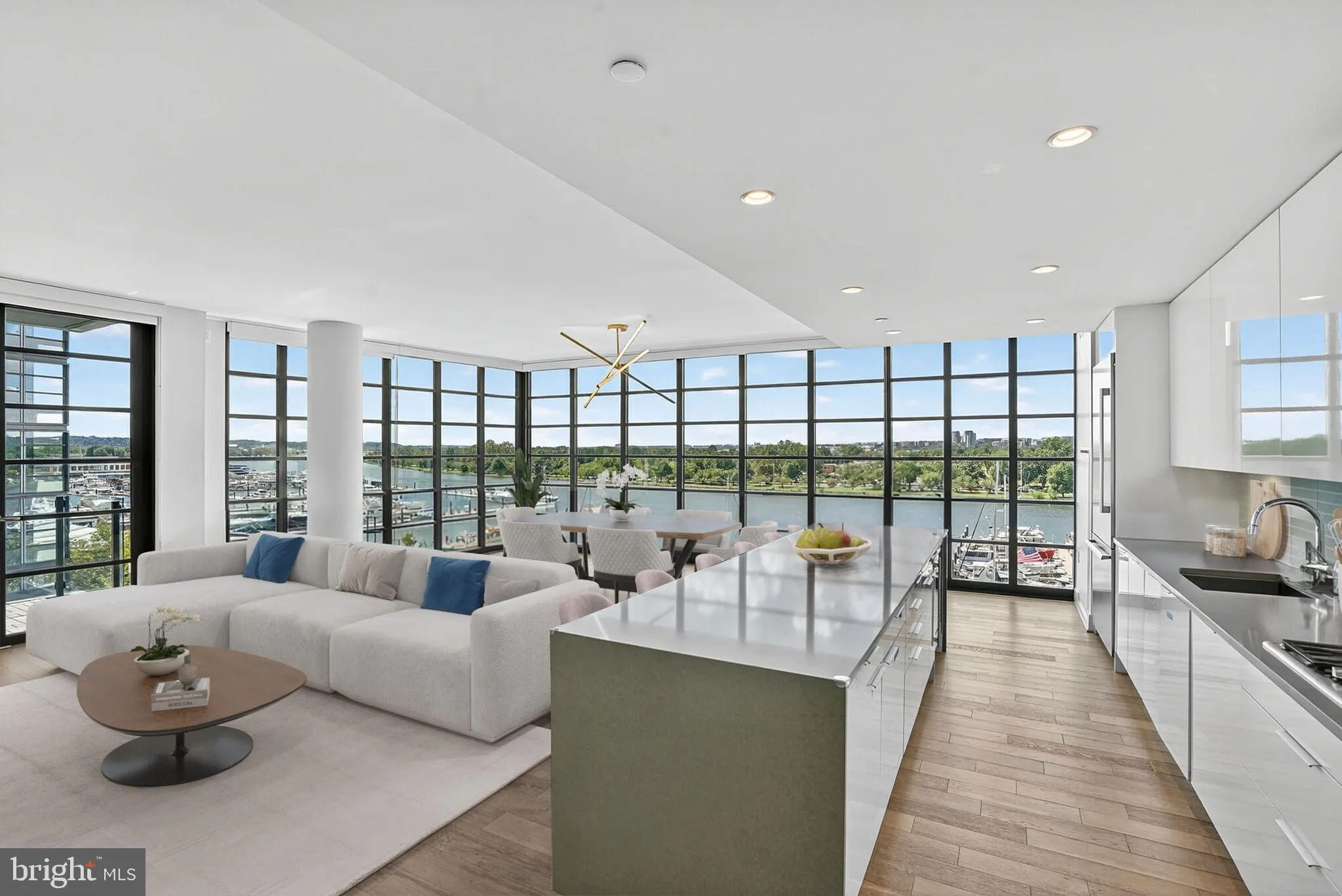 45 SUTTON SQUARE, Washington, DC 20024