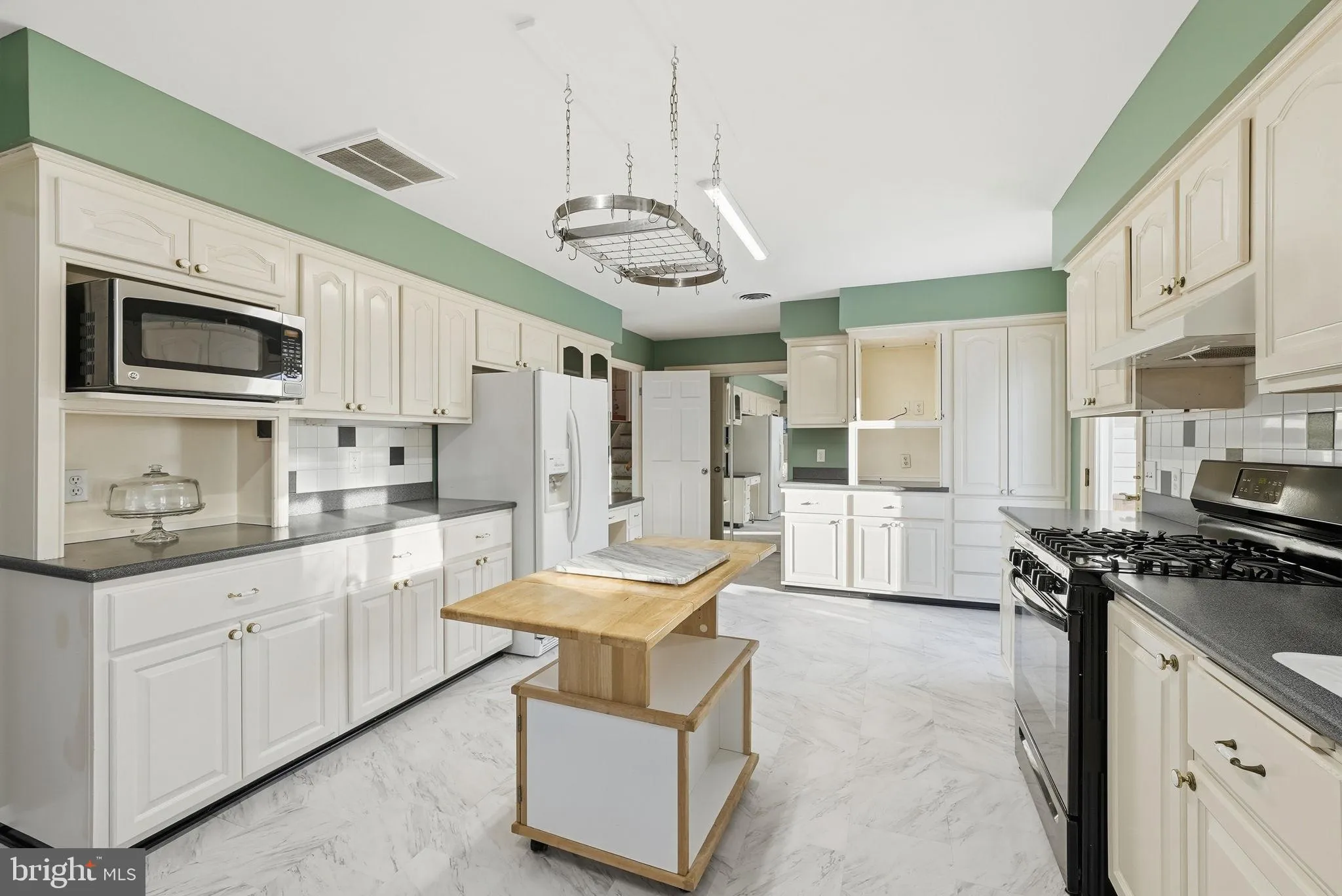 1206 BEECHWOOD DRIVE, Frederick, MD 21701