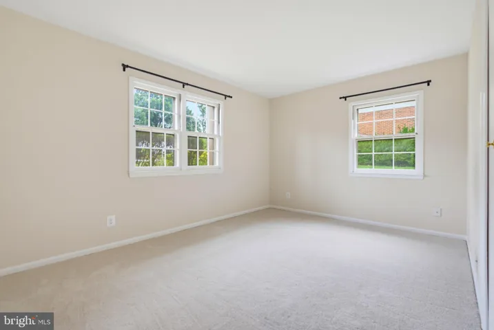 8640 Gateshead Road, Alexandria, VA 22309