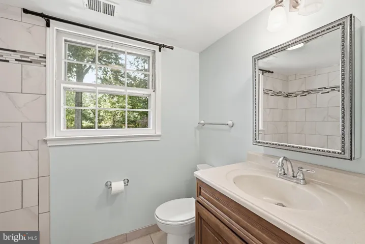 8640 Gateshead Road, Alexandria, VA 22309