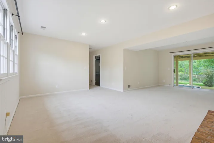 8640 Gateshead Road, Alexandria, VA 22309