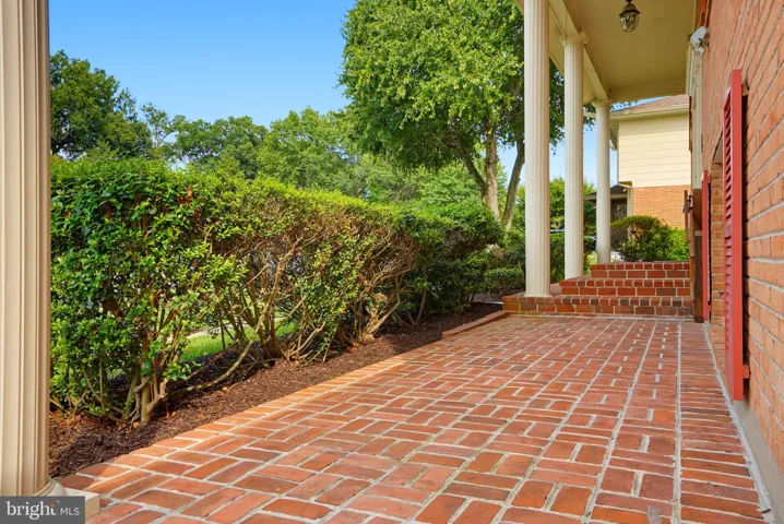 8640 Gateshead Road, Alexandria, VA 22309