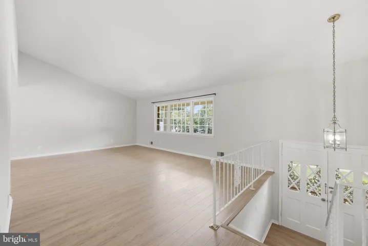 8640 Gateshead Road, Alexandria, VA 22309